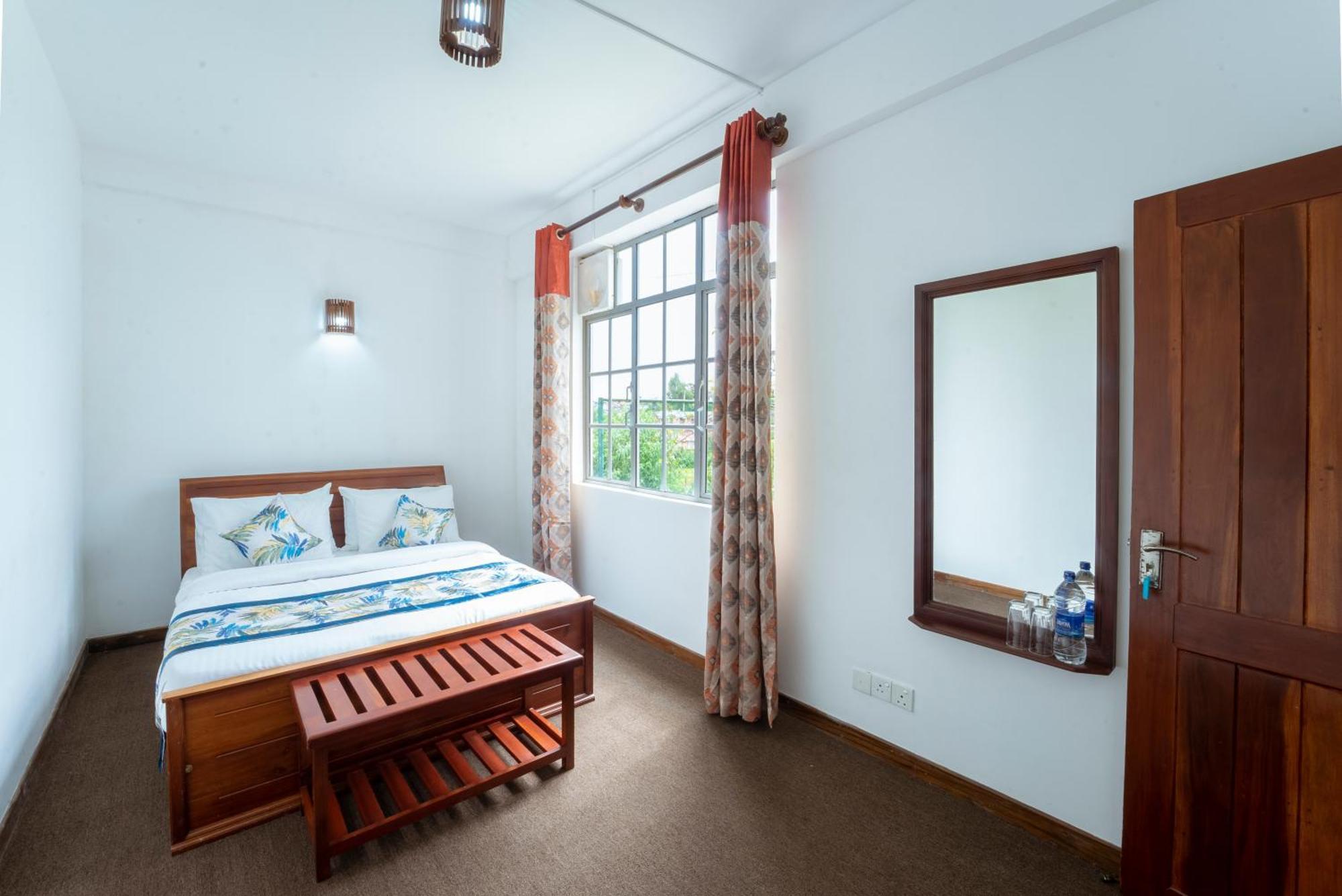 Hotel Aaradhya Nuwara Eliya Extérieur photo