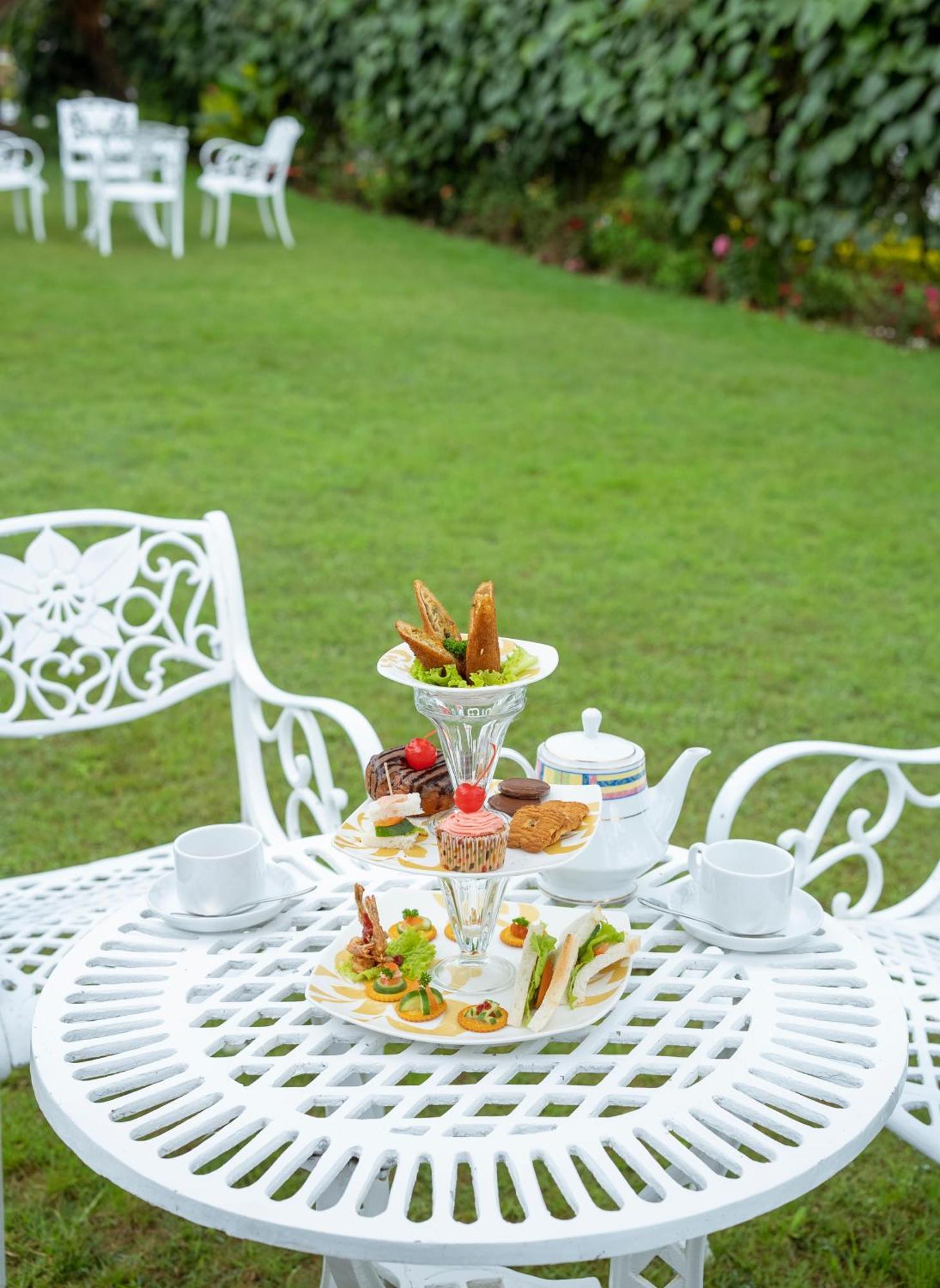 Hotel Aaradhya Nuwara Eliya Extérieur photo