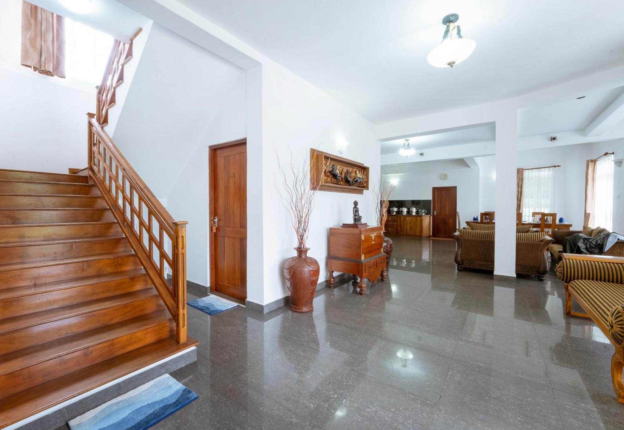 Hotel Aaradhya Nuwara Eliya Extérieur photo