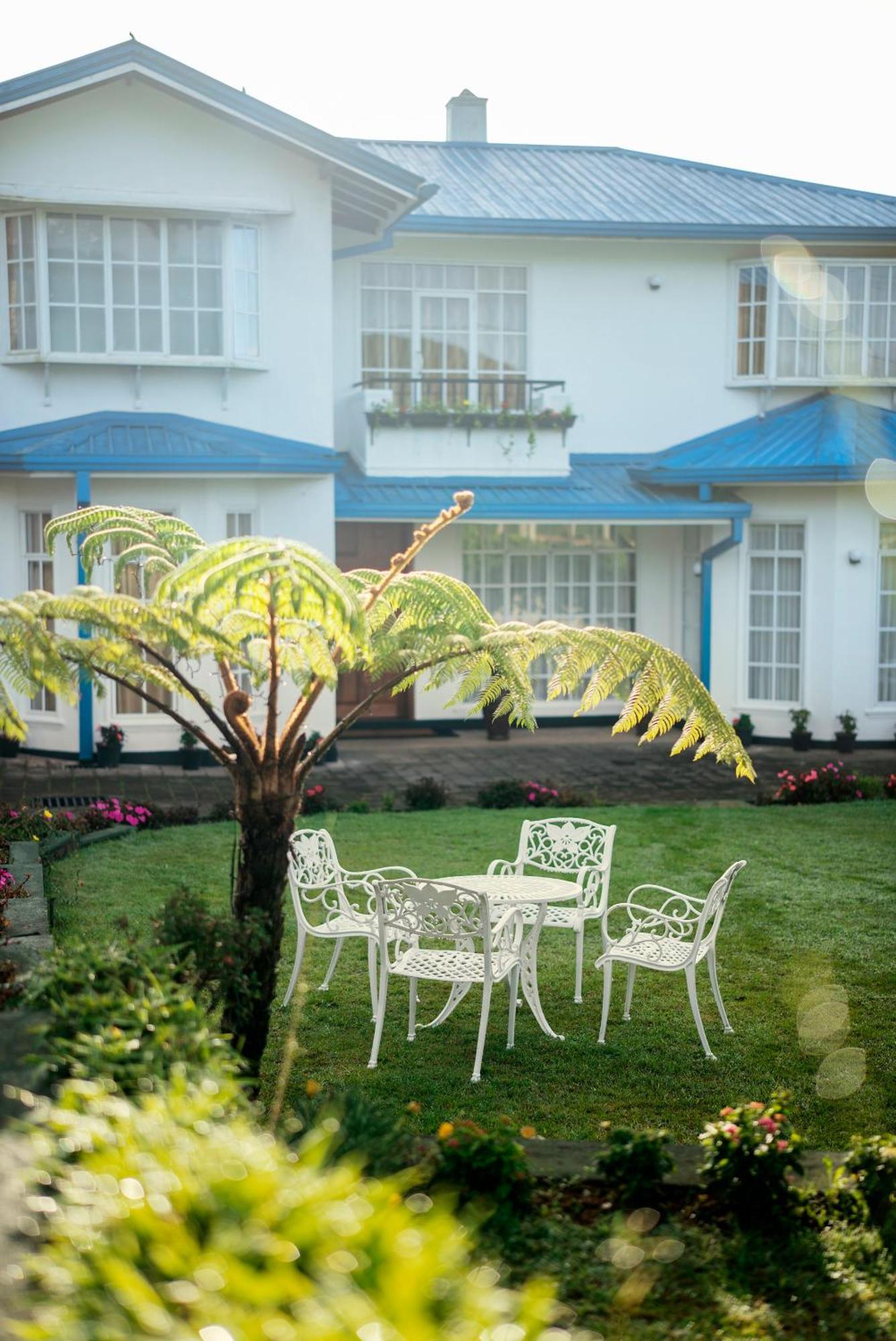 Hotel Aaradhya Nuwara Eliya Extérieur photo